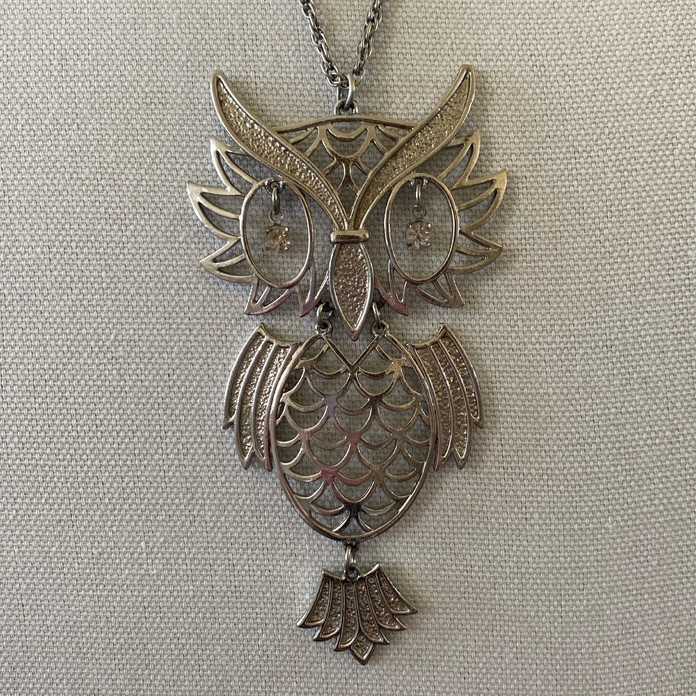 Vintage Silver Tone Owl Necklace with Dangling Rhinestone Eyes